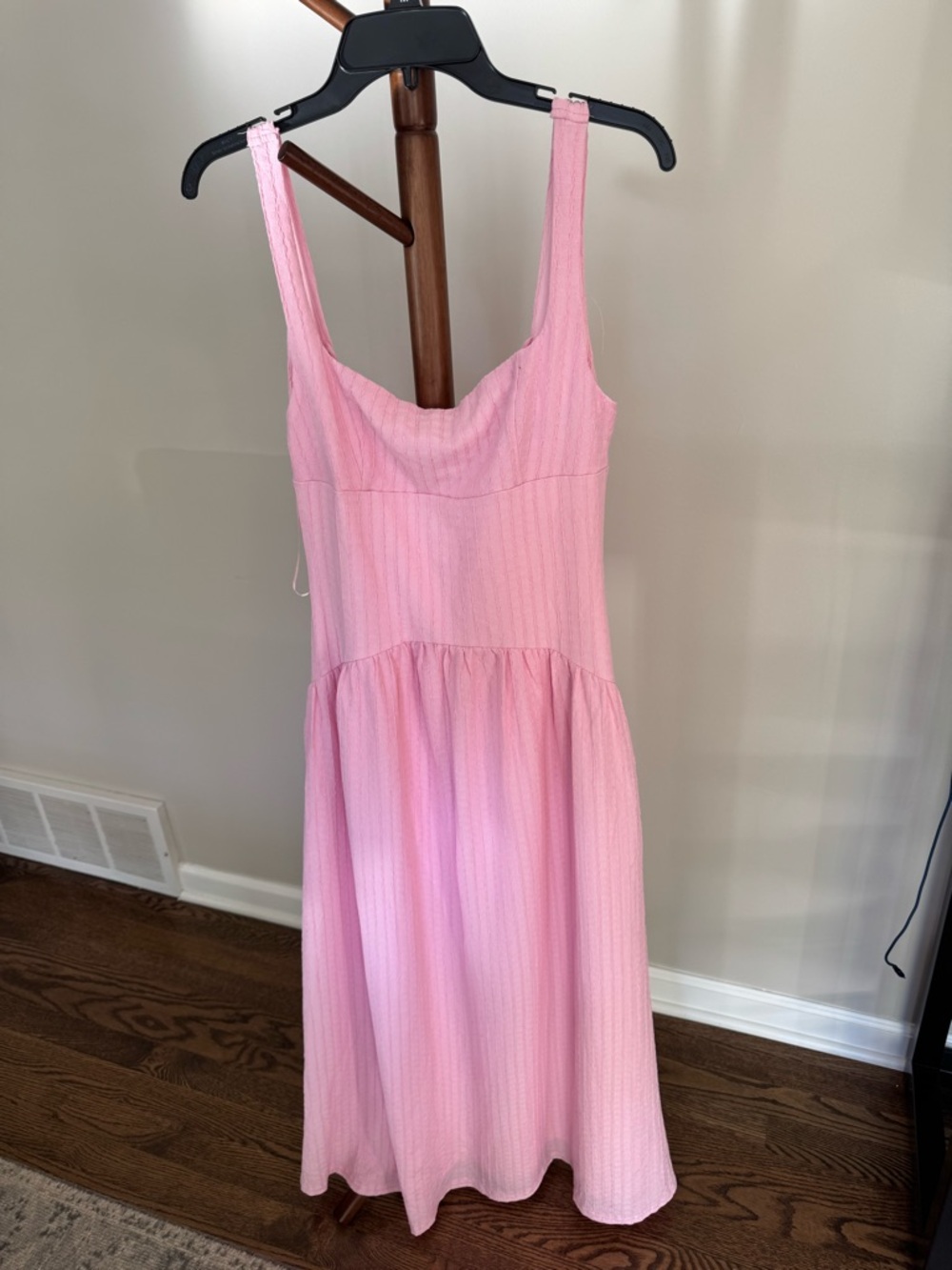 NWOT Elegant Pink Sleeveless Midi Dress
